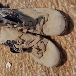 American eagle boots